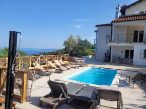 Apartment in Liganj 35613